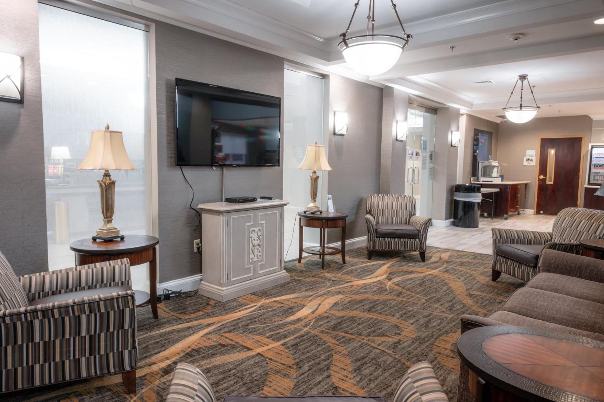 Holiday Inn Express & Suites - Tuscaloosa-University By Ihg Exterior photo