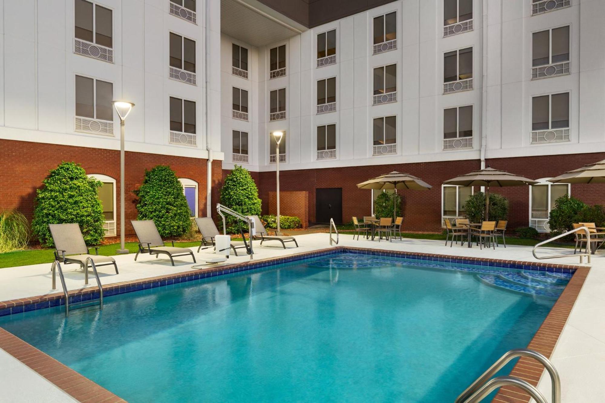Holiday Inn Express & Suites - Tuscaloosa-University By Ihg Exterior photo