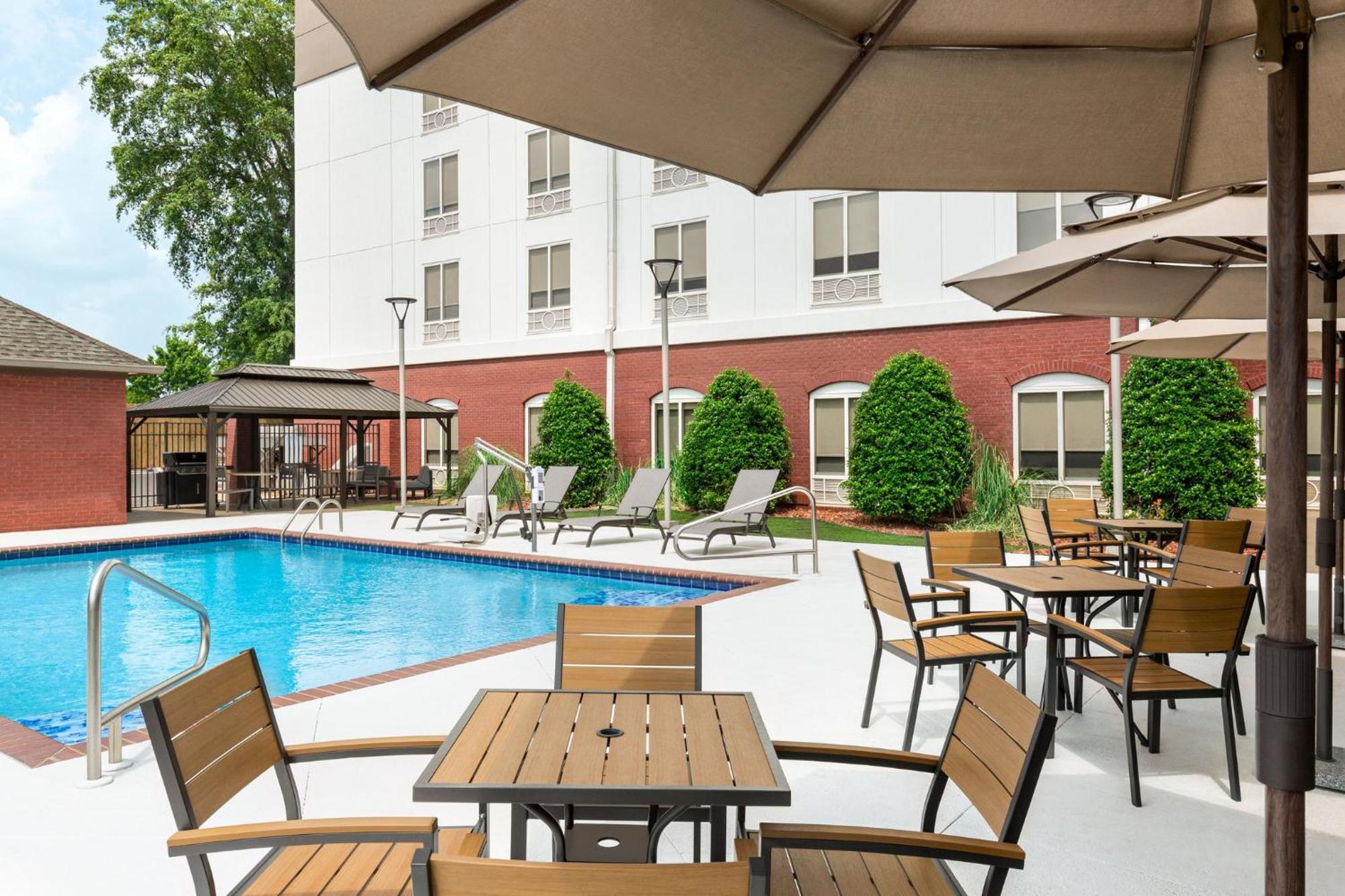 Holiday Inn Express & Suites - Tuscaloosa-University By Ihg Exterior photo