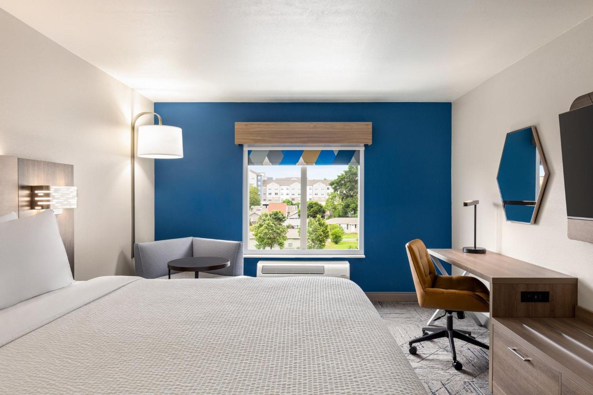 Holiday Inn Express & Suites - Tuscaloosa-University By Ihg Exterior photo