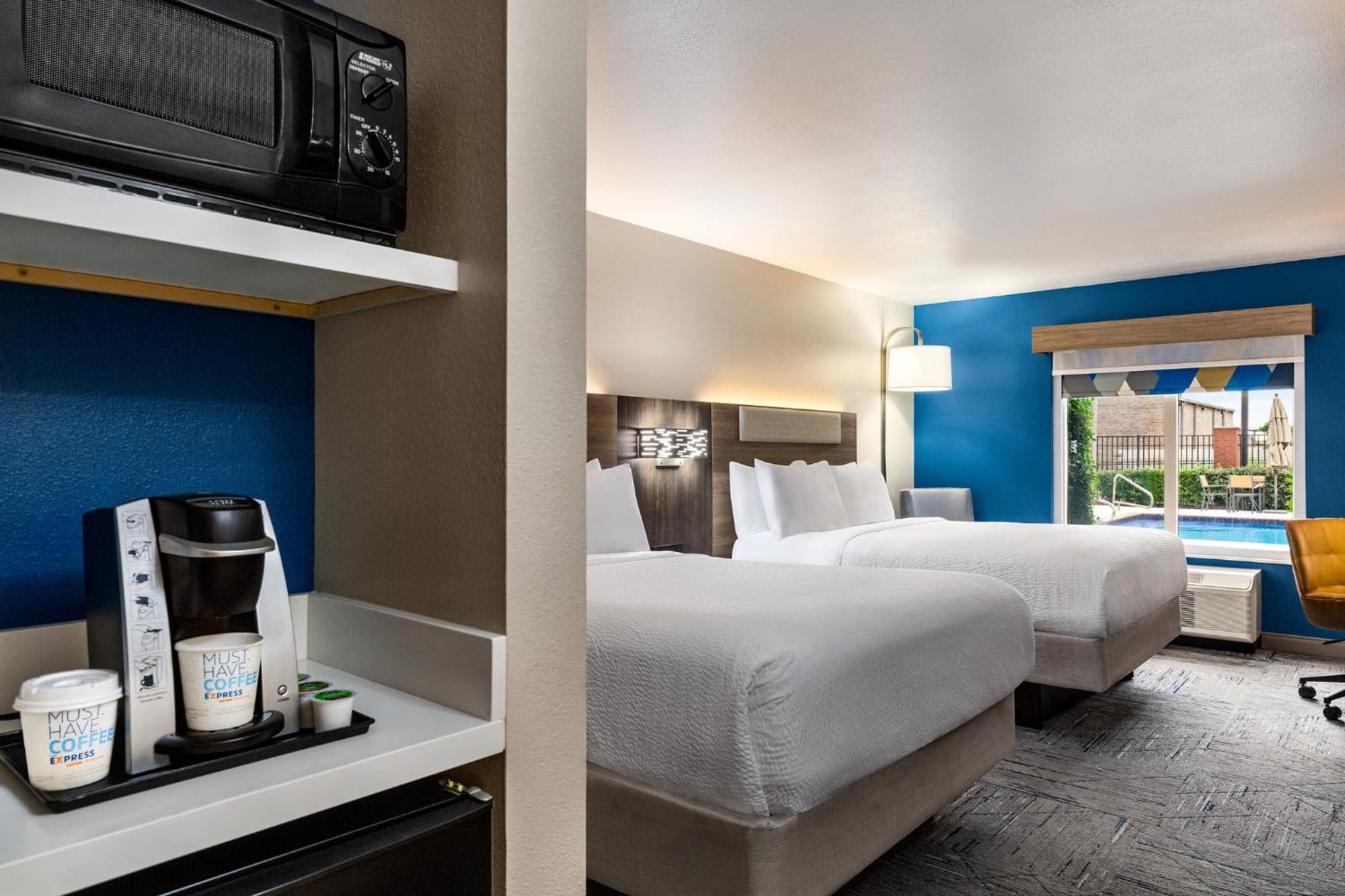 Holiday Inn Express & Suites - Tuscaloosa-University By Ihg Exterior photo