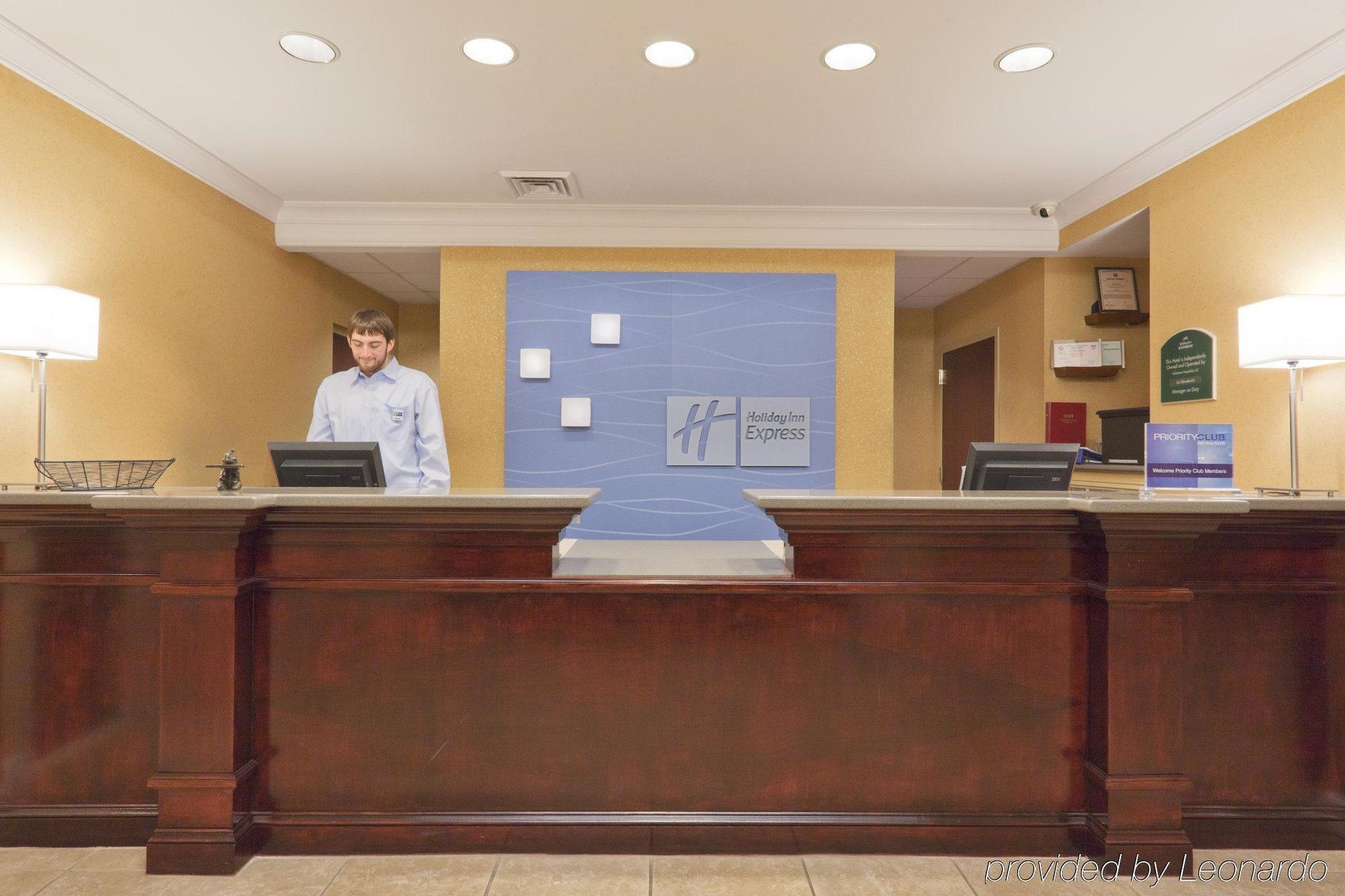 Holiday Inn Express & Suites - Tuscaloosa-University By Ihg Interior photo